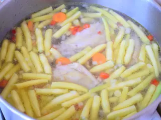 04-chicken-soup-with-green-beans