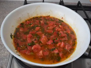 04-tomato-and-caper-pasta:-a-delicious-delight-to-savor