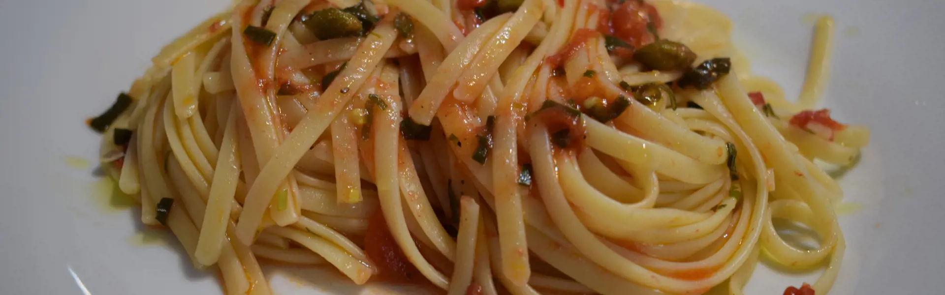 Tomato and Caper Pasta: A Delicious Delight to Savor